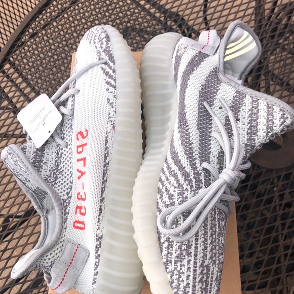 V2 “Blue tint” Yeezys - Picture 4 of 7